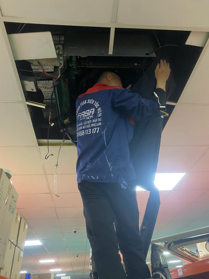 vệ sinh máy lạnh quận 8